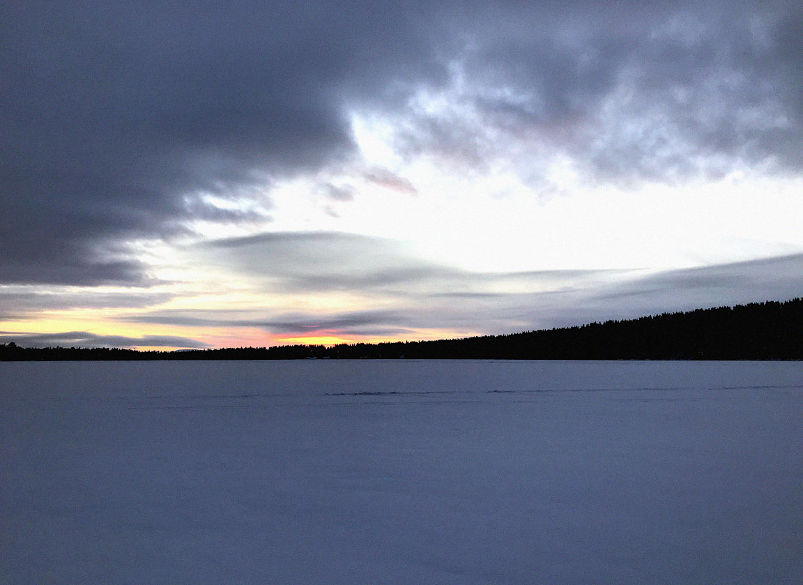 Puoltikasvaara lake